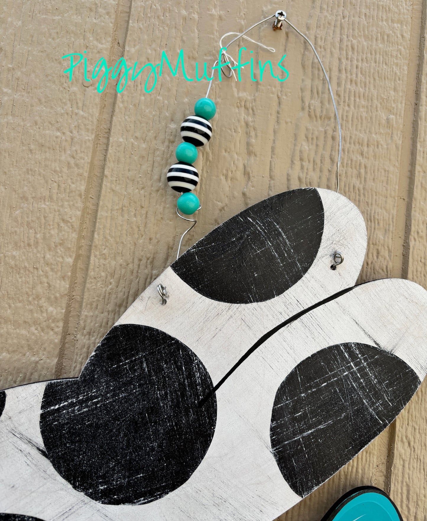 Bunny Door Hanger | Easter Bunny Door Hanger | Easter Wreath | Spring Door Hanger| Spring Wreath | PiggyMuffins | Easter Bunny |Spring Decor