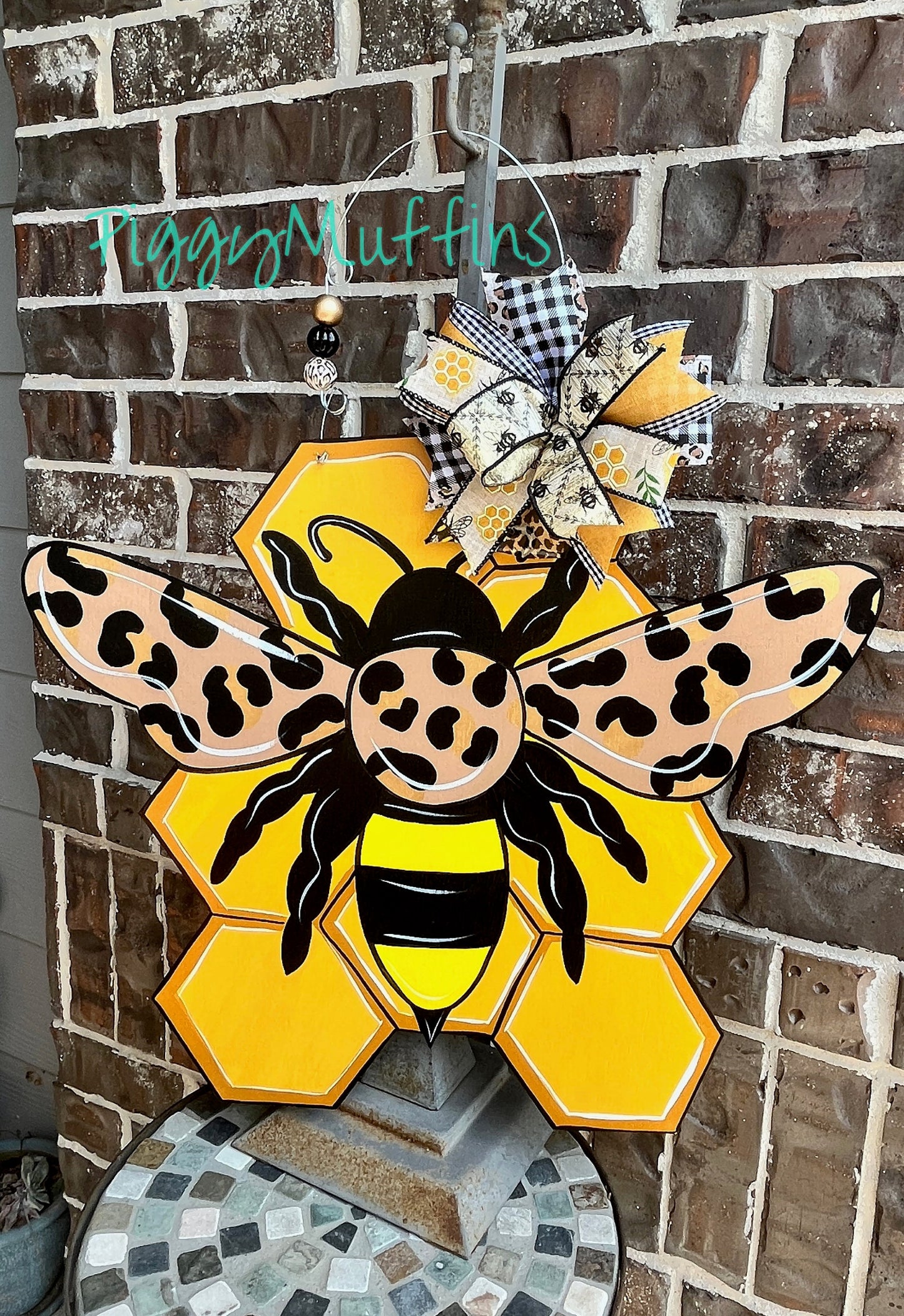 Bee door hanger | Bumblebee Door Hanger | Spring Door Hanger | Beehive Door Hanger | Door Hanger