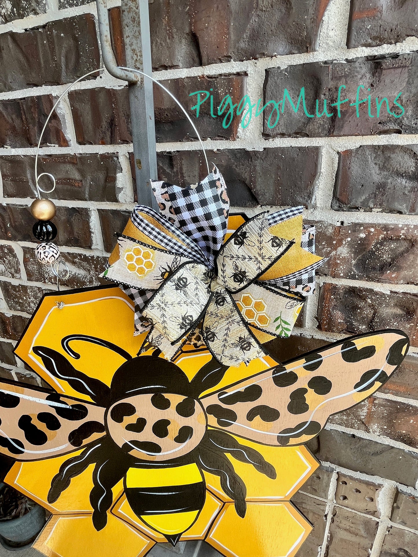 Bee door hanger | Bumblebee Door Hanger | Spring Door Hanger | Beehive Door Hanger | Door Hanger