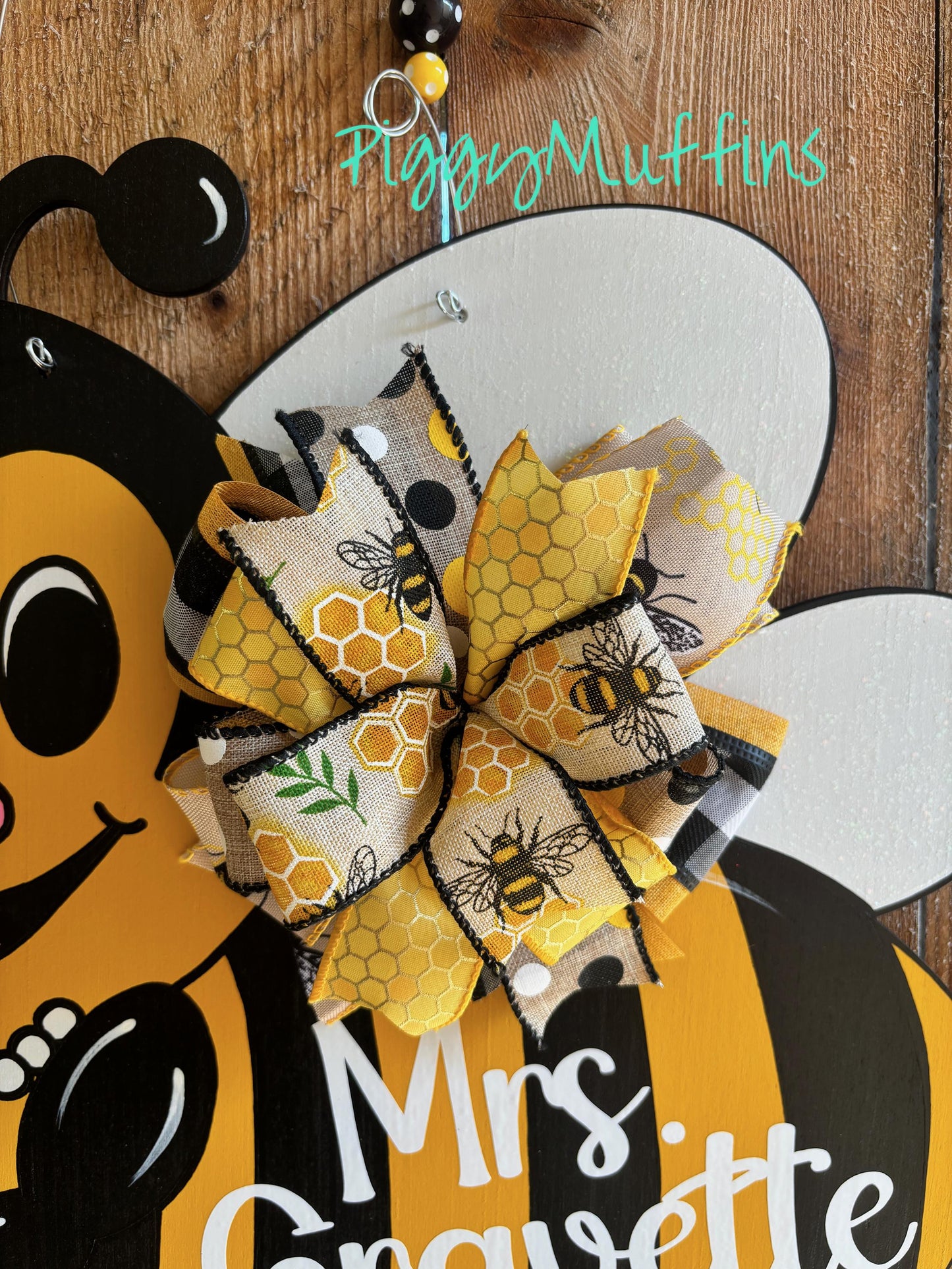 Bee School Door Hanger - Classroom Door Hanger - Honey Bee Door Hanger - Teacher Door Hanger - Door Hanger - PiggyMuffins