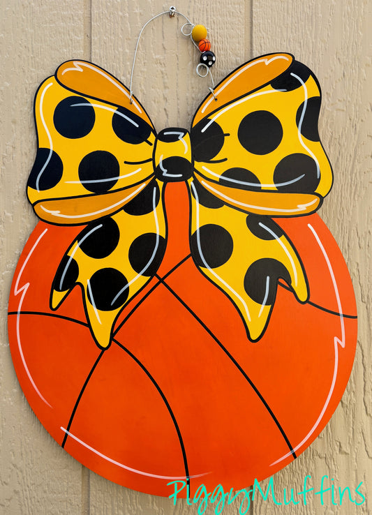 Basketball Door Hanger - Custom Basketball Door Hanger - Sports Door Hanger - Basketball Wreath - Sports Wreath - Door Hanger - PiggyMuffins