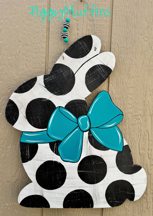 Bunny Door Hanger | Easter Bunny Door Hanger | Easter Wreath | Spring Door Hanger| Spring Wreath | PiggyMuffins | Easter Bunny |Spring Decor