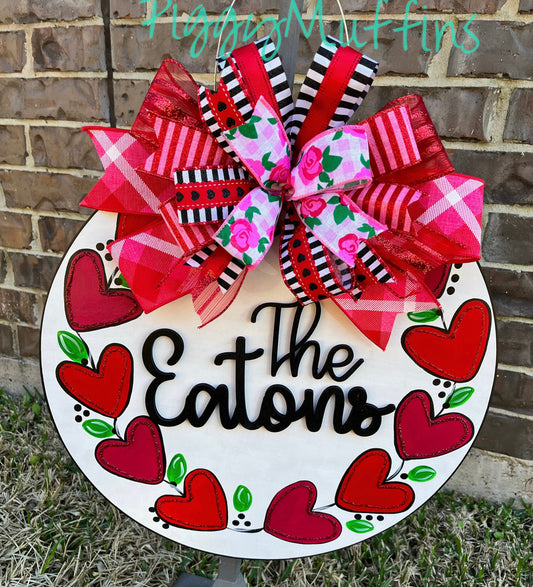 Valentine Door Hanger | Custom Valentine Door Hanger | Valentine Wreath | Valentine Wreath | Valentine Decoration | Piggymuffins