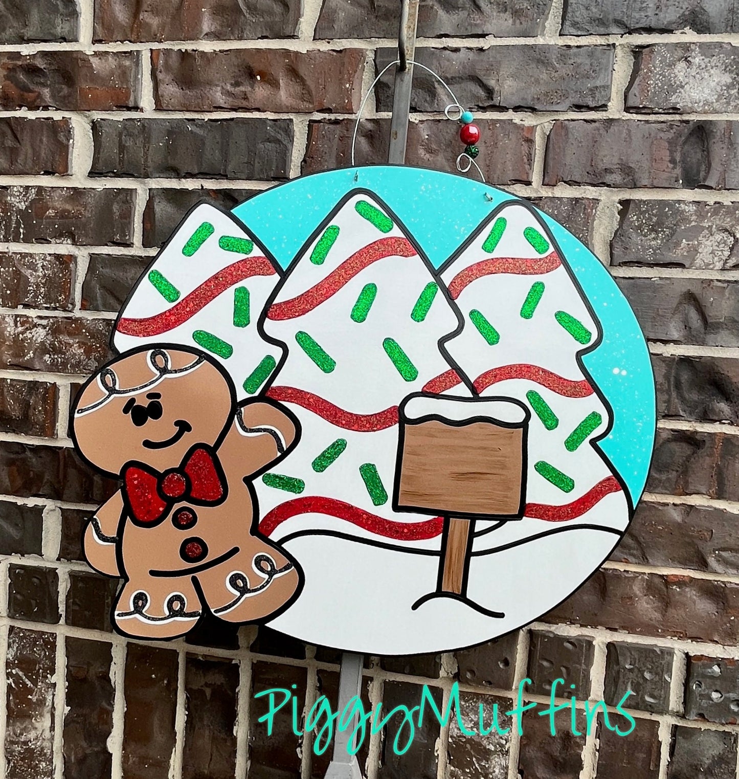 Christmas Tree Cake Door Hanger |  Christmas Door Hanger | Gingerbread Christmas Door Hanger | Little Debbie | PiggyMuffins
