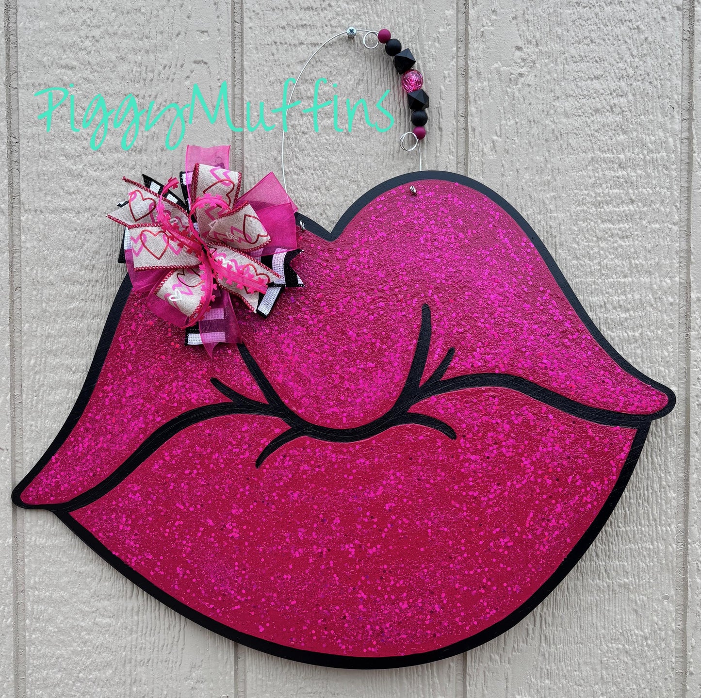 Valentine Door Hanger | Hot Pink Lips Door Hanger | Kiss Door Hanger| Valentine Wreath | Lipstick Doorhanger | Valentine Decor| Piggymuffins