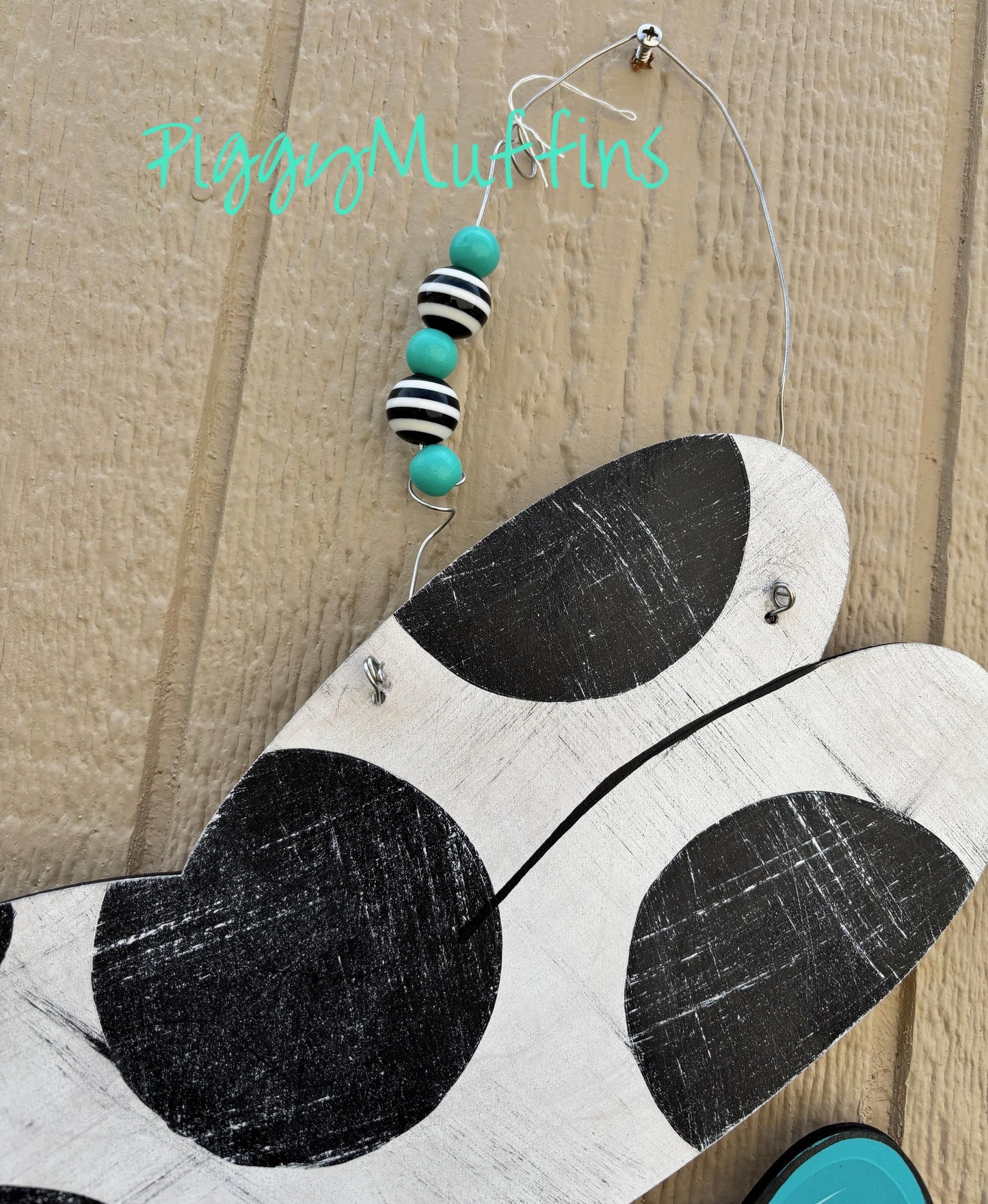 Bunny Door Hanger | Easter Bunny Door Hanger | Easter Wreath | Spring Door Hanger| Spring Wreath | PiggyMuffins | Easter Bunny |Spring Decor