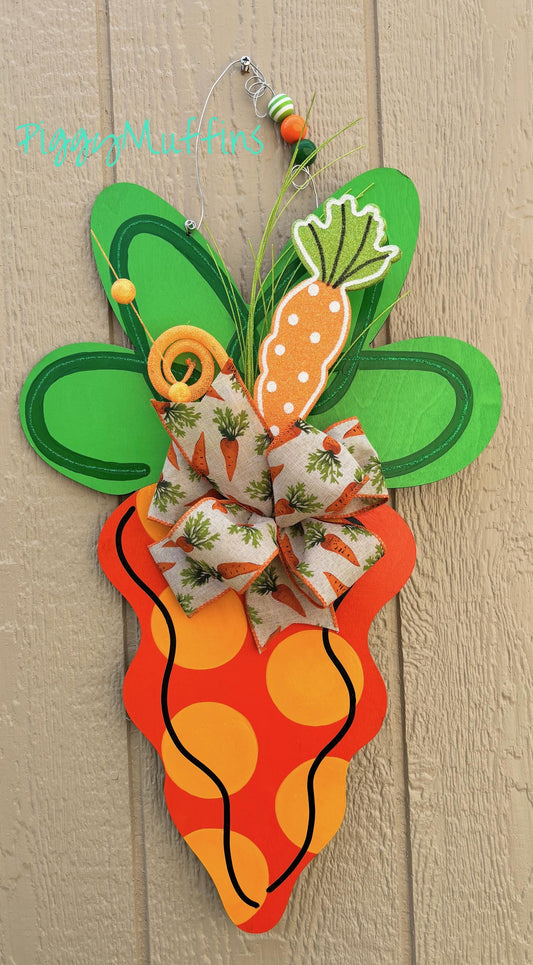 Carrot Door Hanger: Spring Easter Wreath