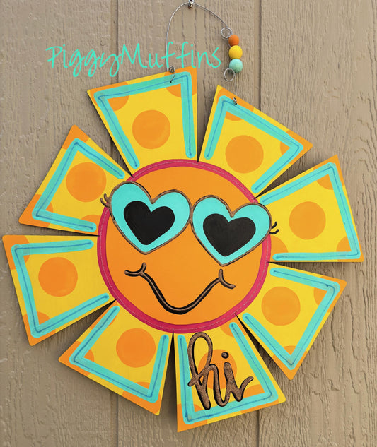 Sunshine Door Hanger: Summer Wreath with Heart Sunglasses